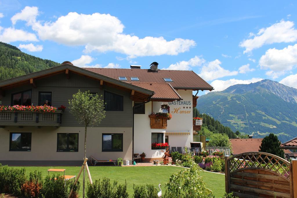 Gaestehaus Hanser Virgen Esterno foto