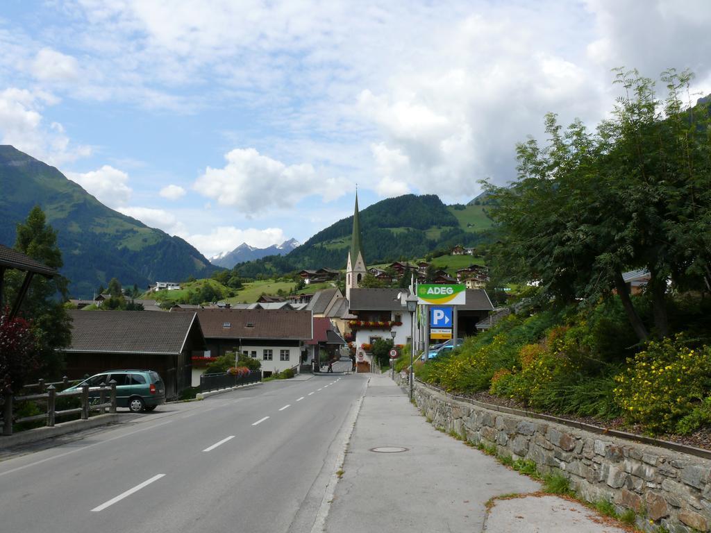 Gaestehaus Hanser Virgen Esterno foto