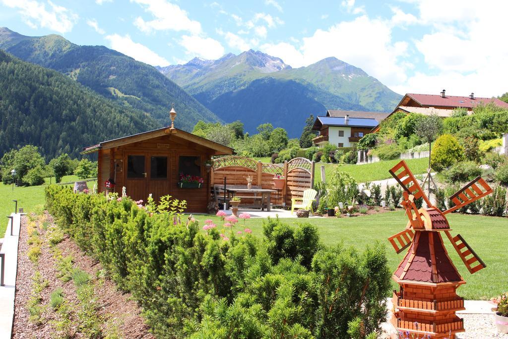 Gaestehaus Hanser Virgen Esterno foto